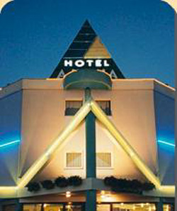 Montigny-le-Bretonneux hotels - Akena Hotel Coignières-versailles